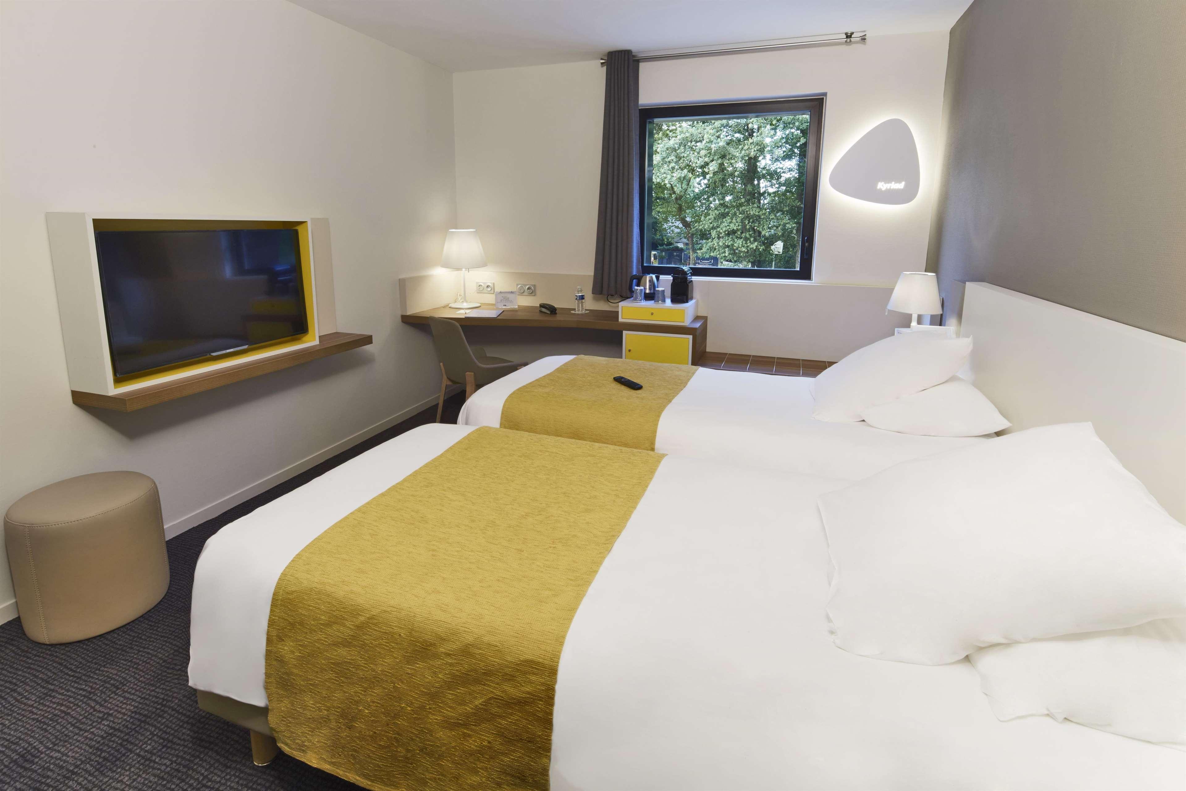 Kyriad Prestige Pau - Palais Des Sports Ngoại thất bức ảnh