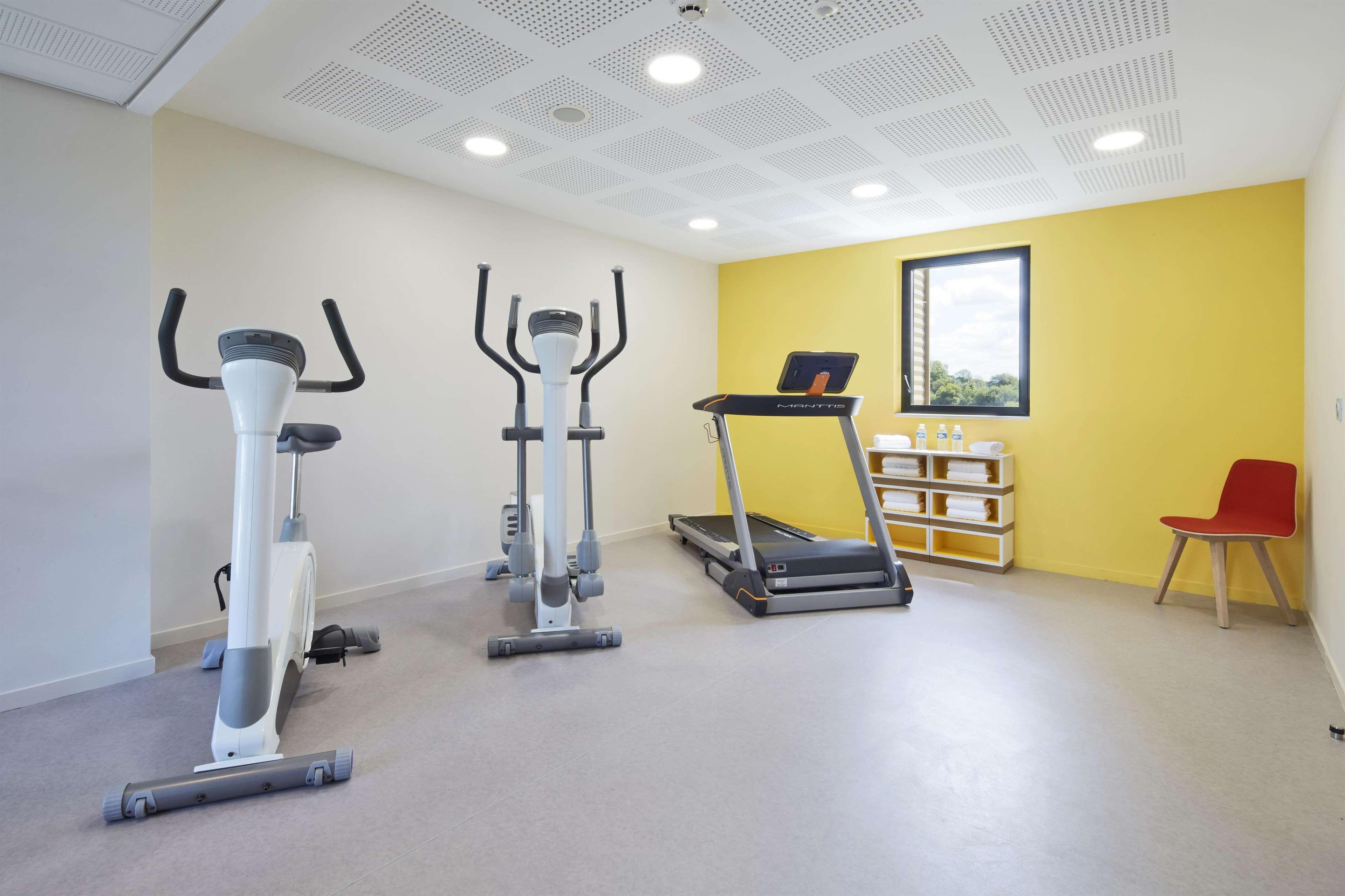 Kyriad Prestige Pau - Palais Des Sports Ngoại thất bức ảnh
