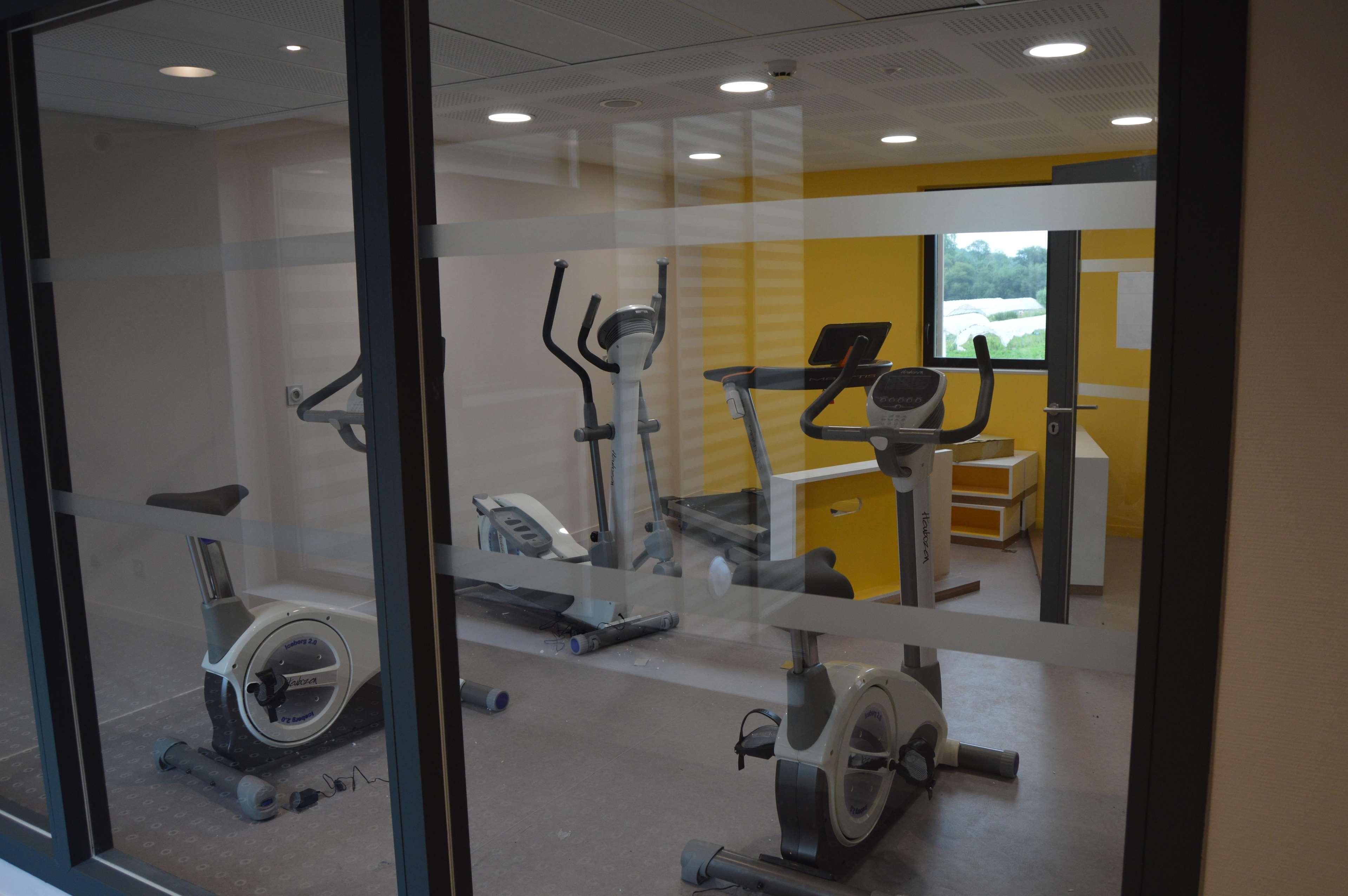 Kyriad Prestige Pau - Palais Des Sports Ngoại thất bức ảnh