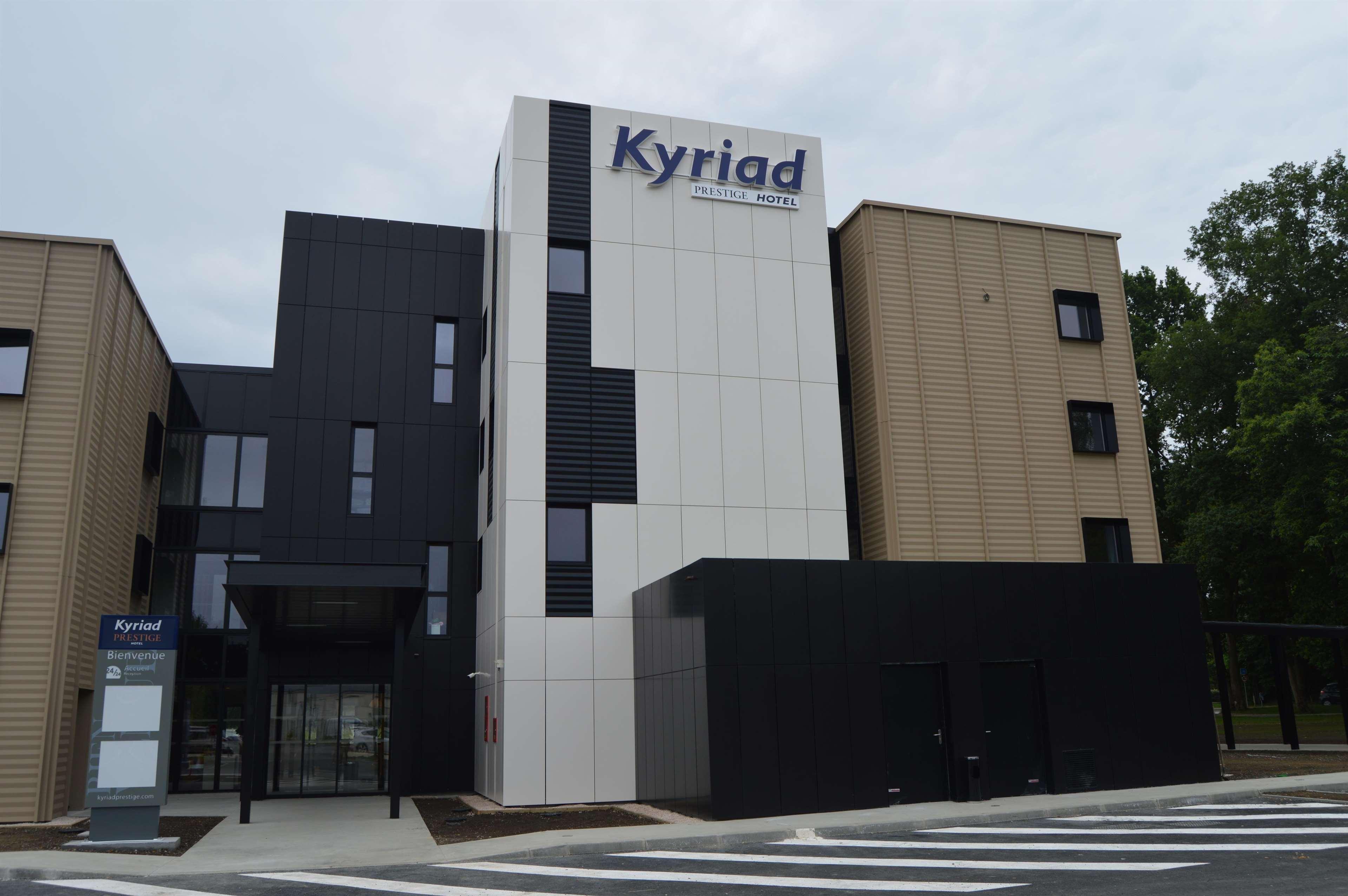 Kyriad Prestige Pau - Palais Des Sports Ngoại thất bức ảnh